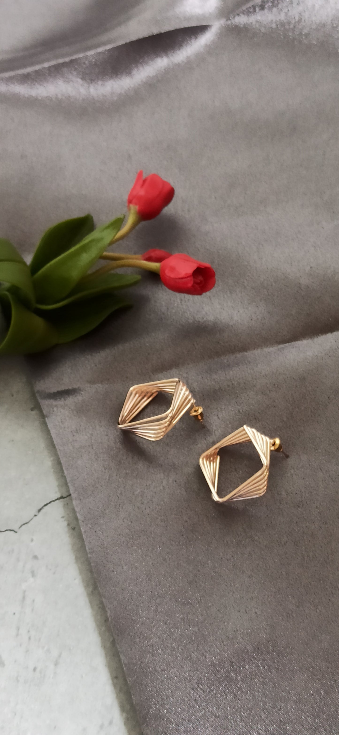 Square Rose Gold