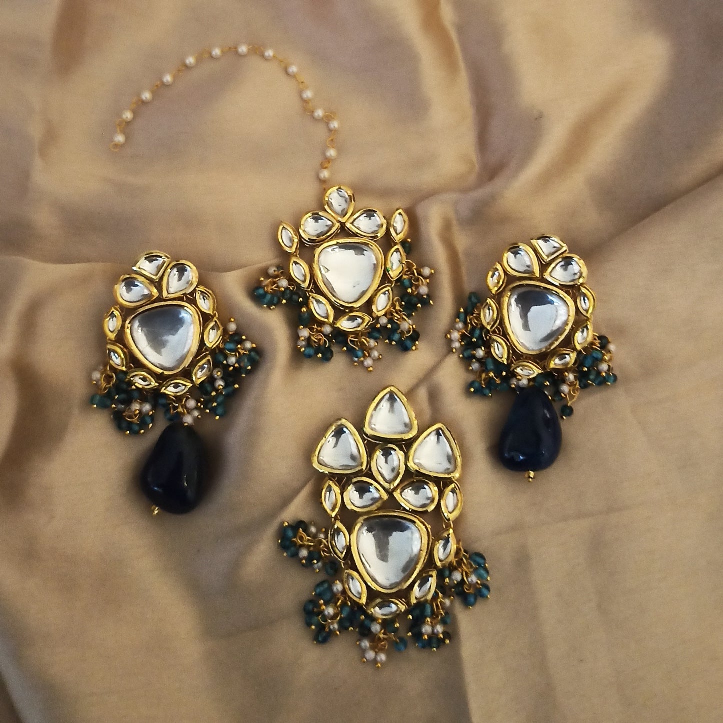 Laila-Kundan Set-Blue Stone