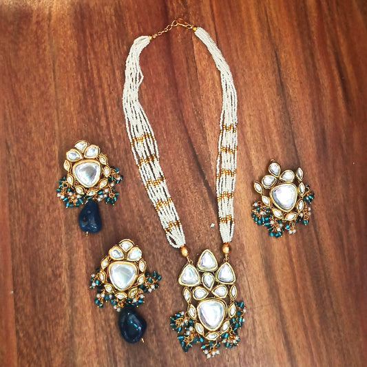 Laila-Kundan Set-Blue Stone