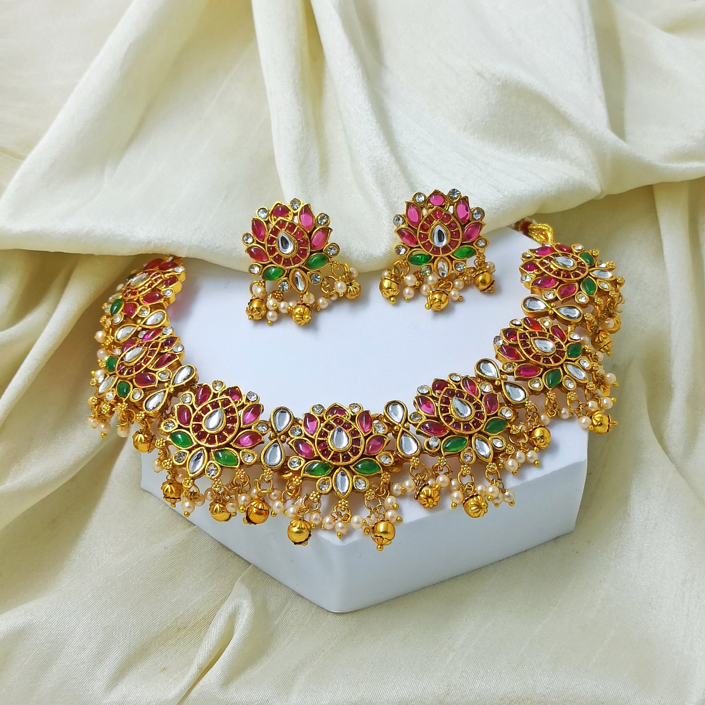 Jhilmil Short Temple Necklace