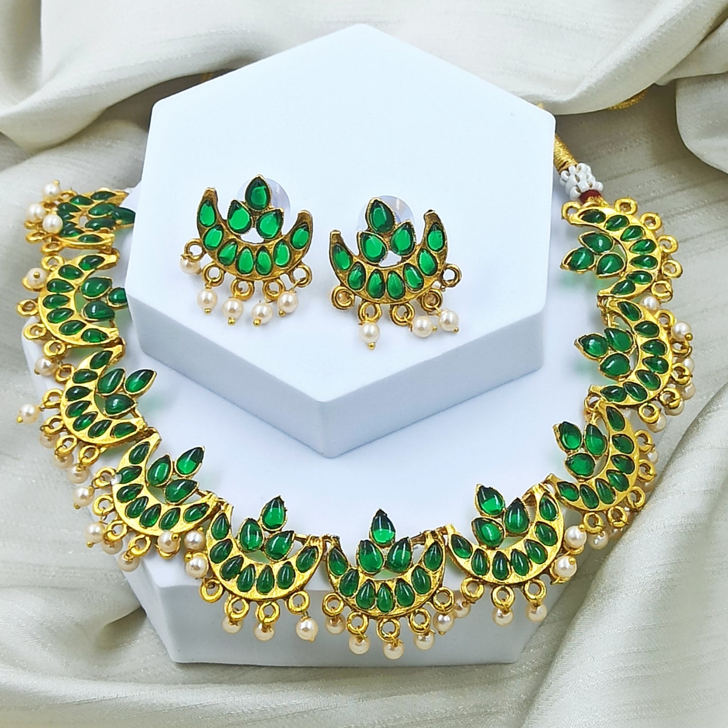 Shampa Green Temple  Short Necklace