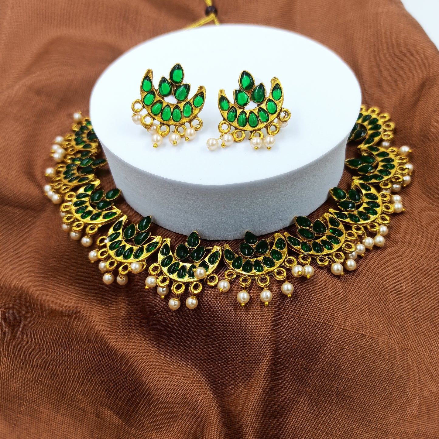 Shampa Green Temple  Short Necklace