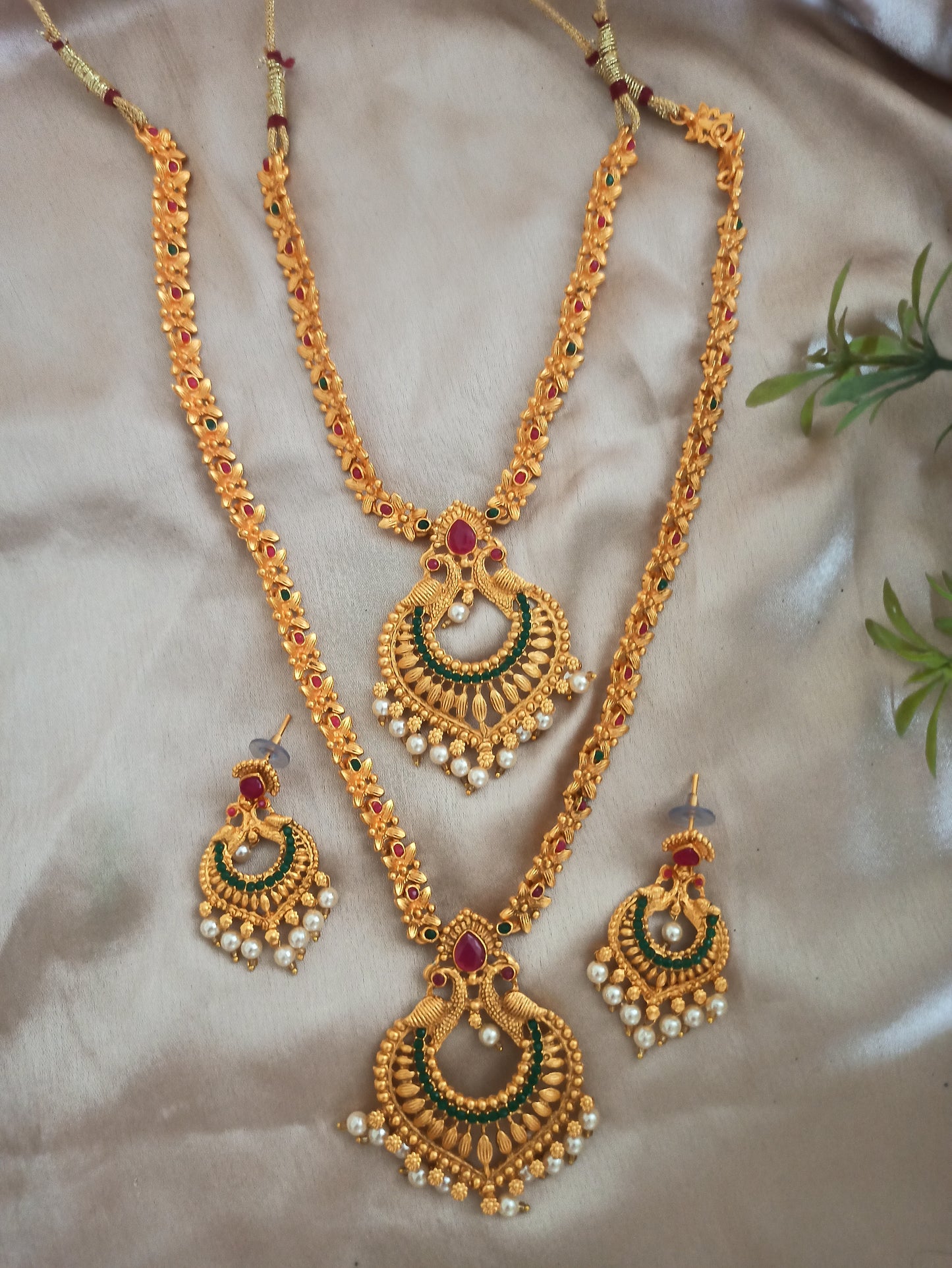 Antique Gold Set