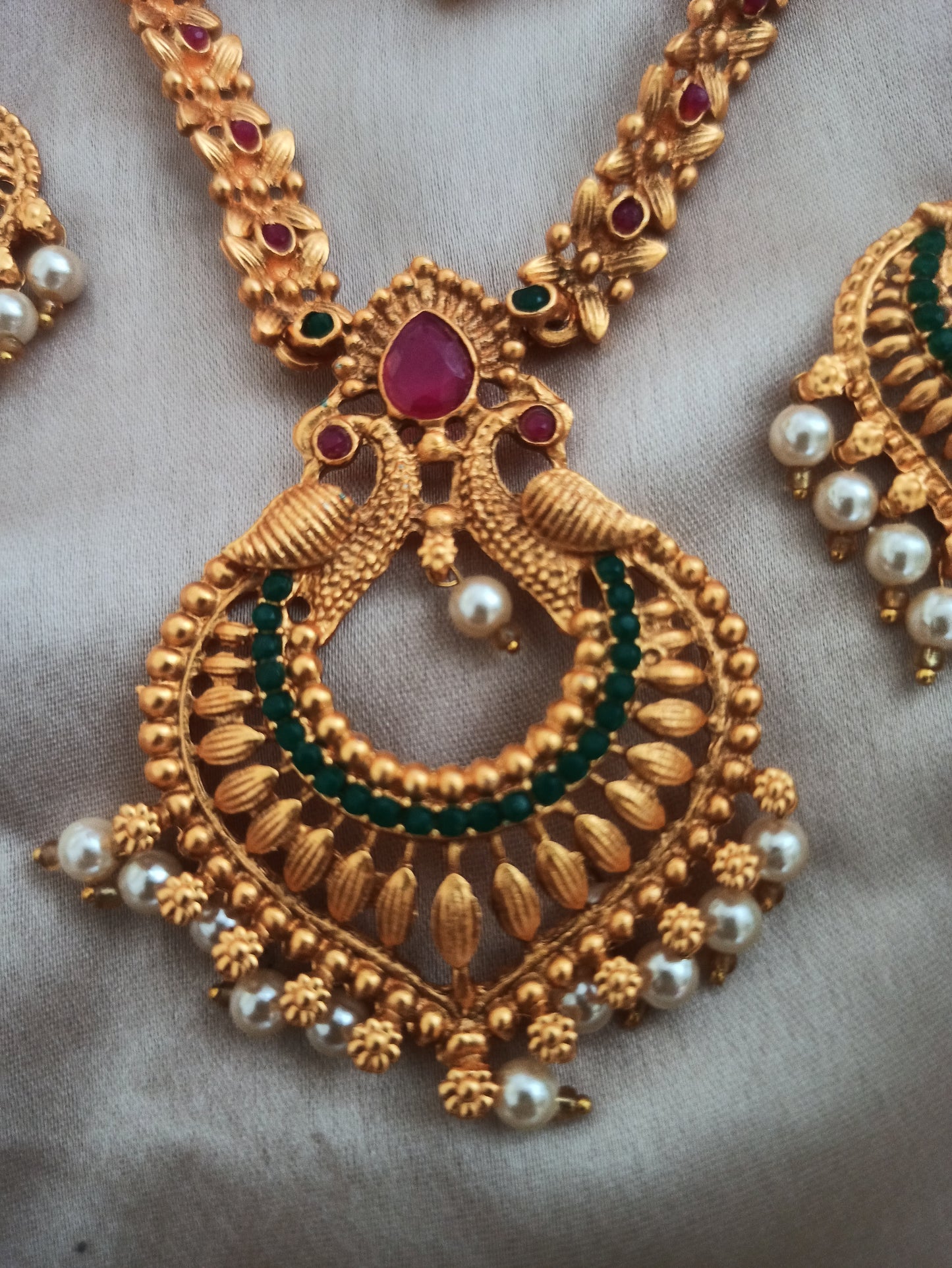 Antique Gold Set